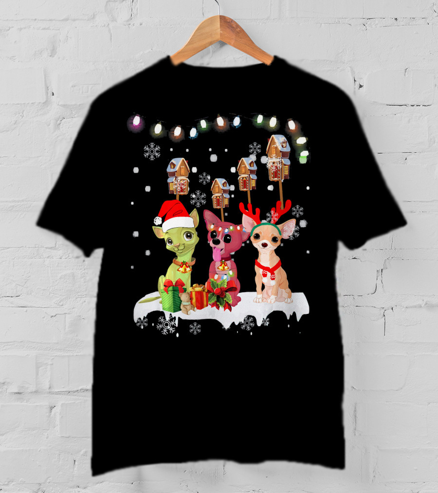 Chihuahua Christmas Light With Santa Hat And Reindeer Antlers T-Shirt
