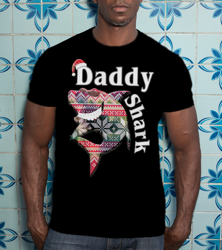 Daddy Shark Christmas Santa Hat T-Shirt