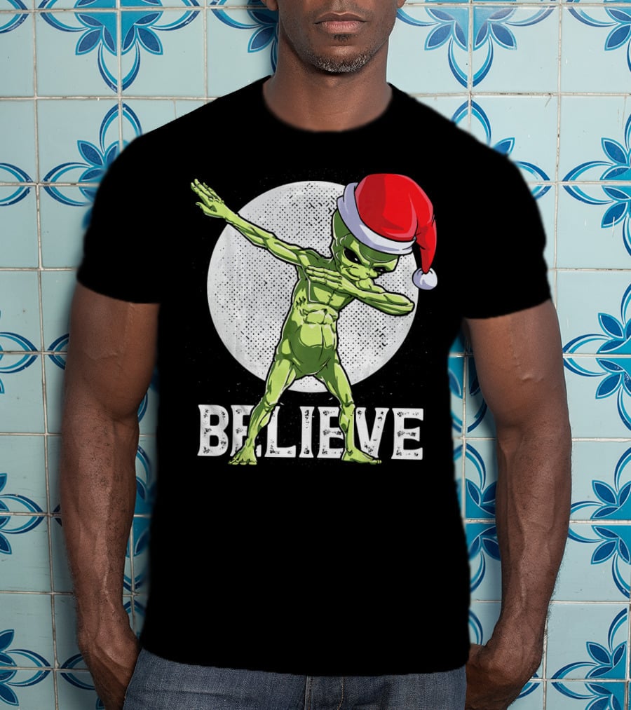 Believe Dabbing Alien Santa Hat Christmas Boys T-Shirt