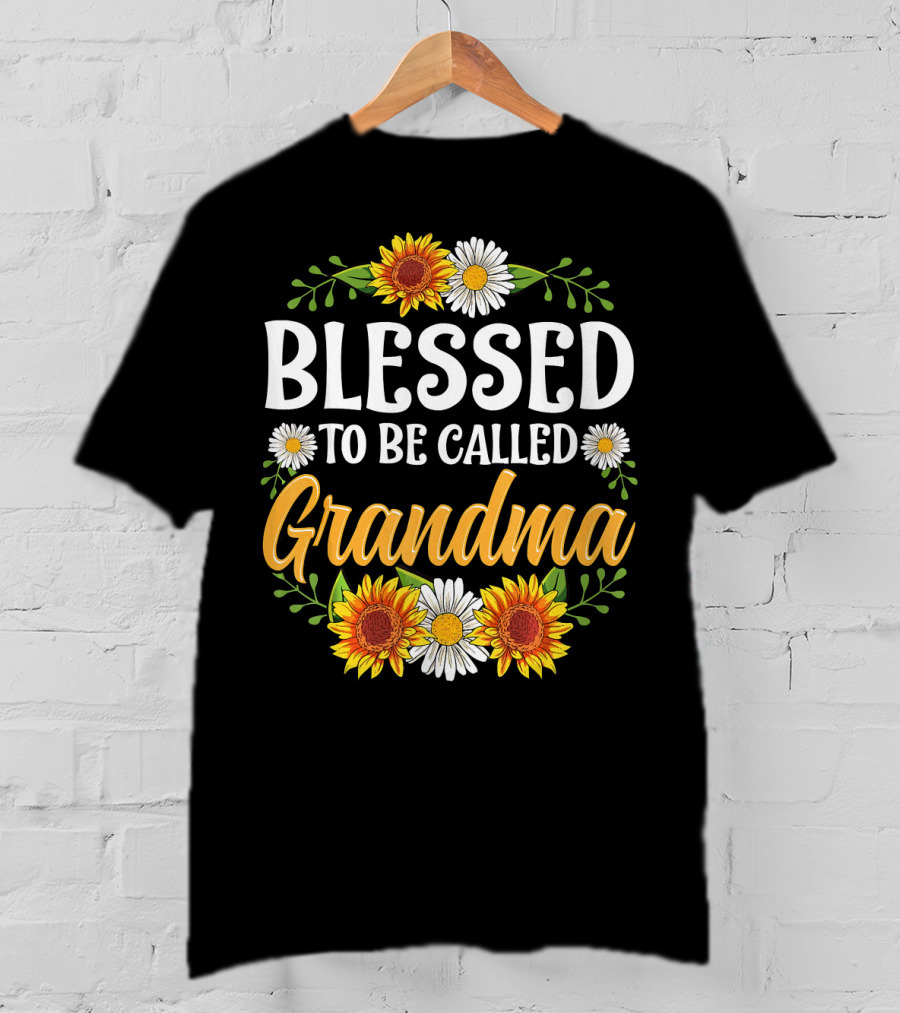 Blessed To Be Called Grandma Sunflower Daisy Floral T-Shirt