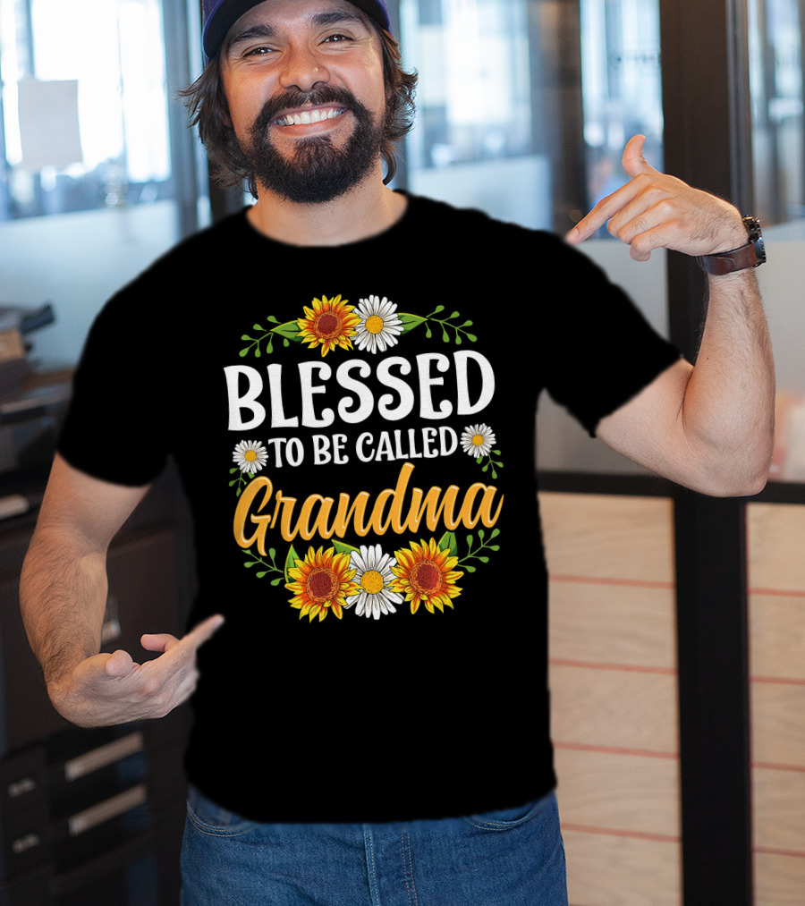 Blessed To Be Called Grandma Sunflower Daisy Floral T-Shirt