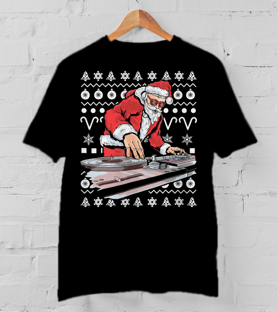 Santa Claus DJ Remixing Holiday Beats T-Shirt