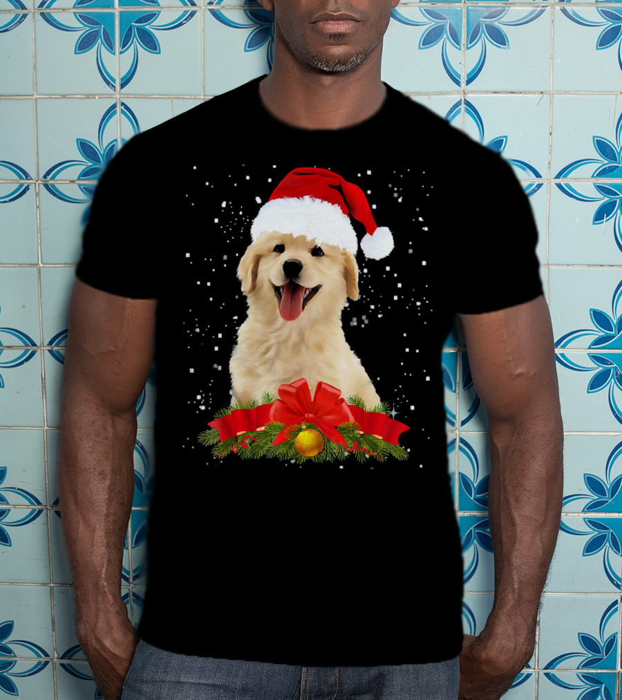 Golden Retriever Santa Hat Christmas Wreath T-Shirt