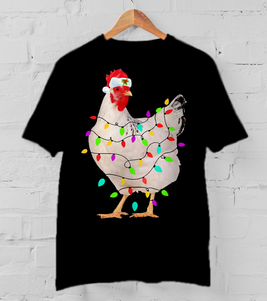 Chicken Christmas Light Funny Chicken Santa Hat Festive Holiday Decor T-Shirt