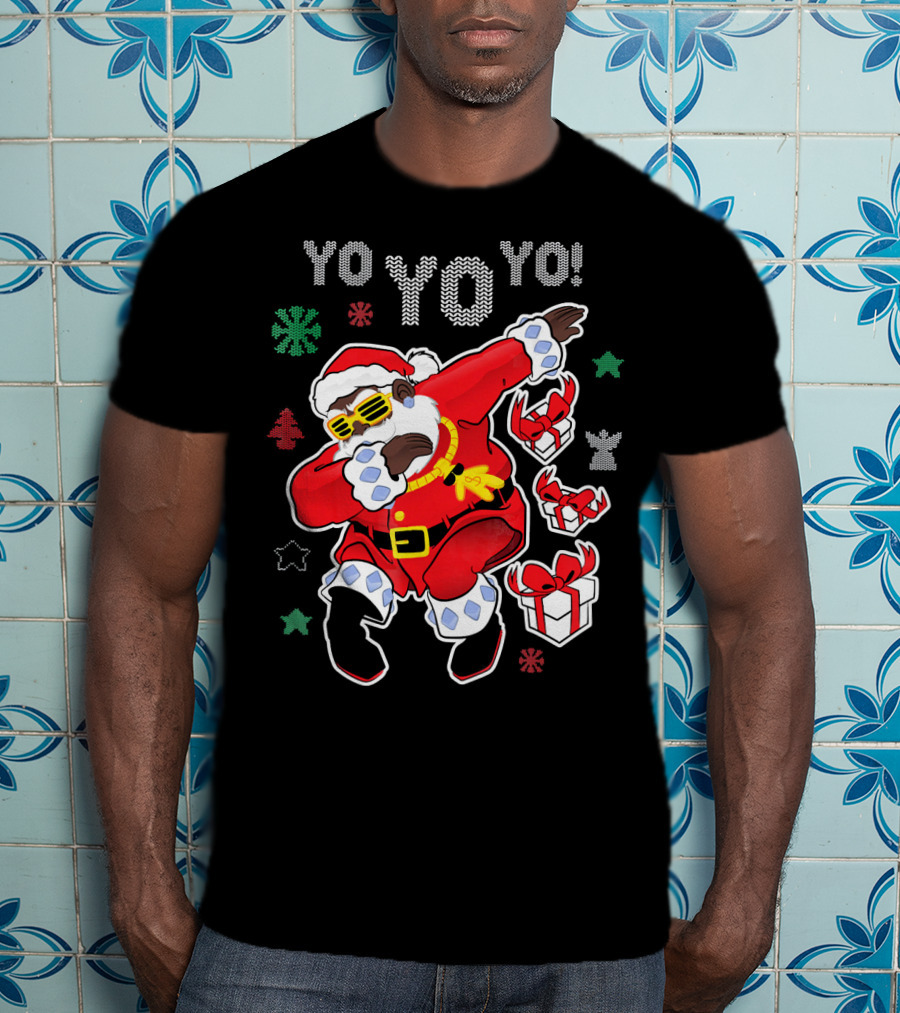 Yo Yo Dabbing Black Santa Claus Christmas Presents T-Shirt