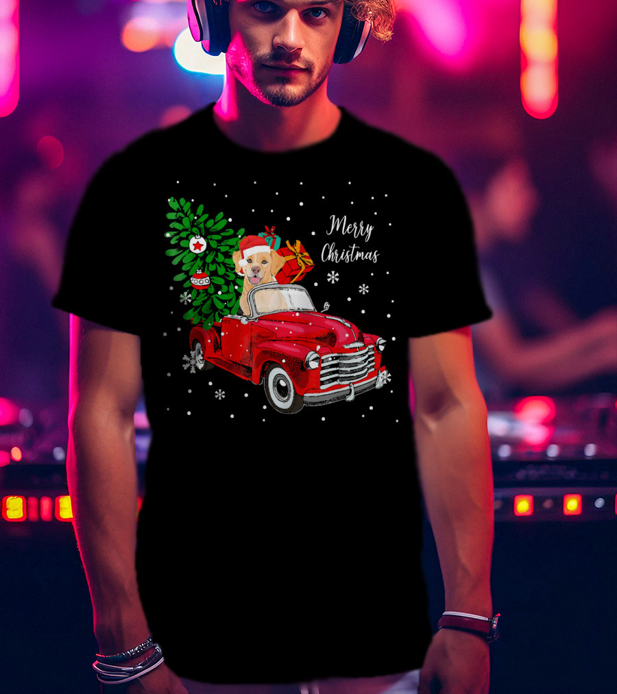 Merry Christmas Santa Labrador Dog Riding Red Truck With Presents And Tree T-Shirt