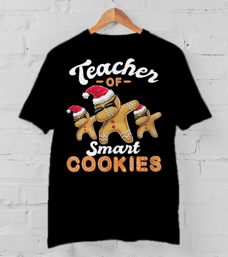 Teacher Of Smart Cookies Dabbing Gingerbread Men With Santa Hats T-Shirt