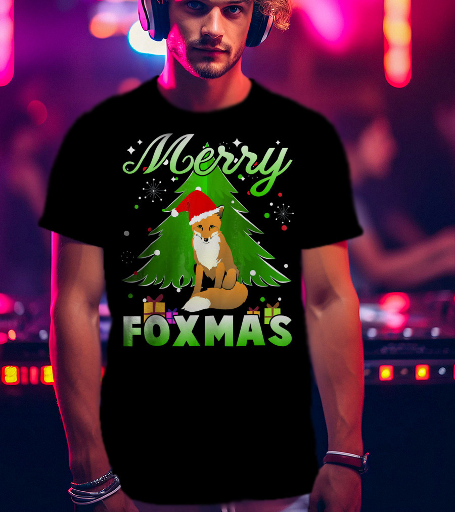 Merry Foxmas Santa Hat Fox And Christmas Tree T-Shirt