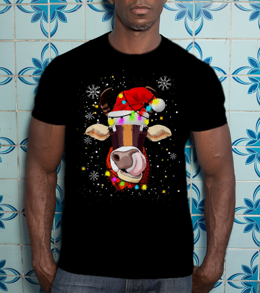 Festive Cow With Santa Hat And Christmas Lights For Animal Lovers T-Shirt