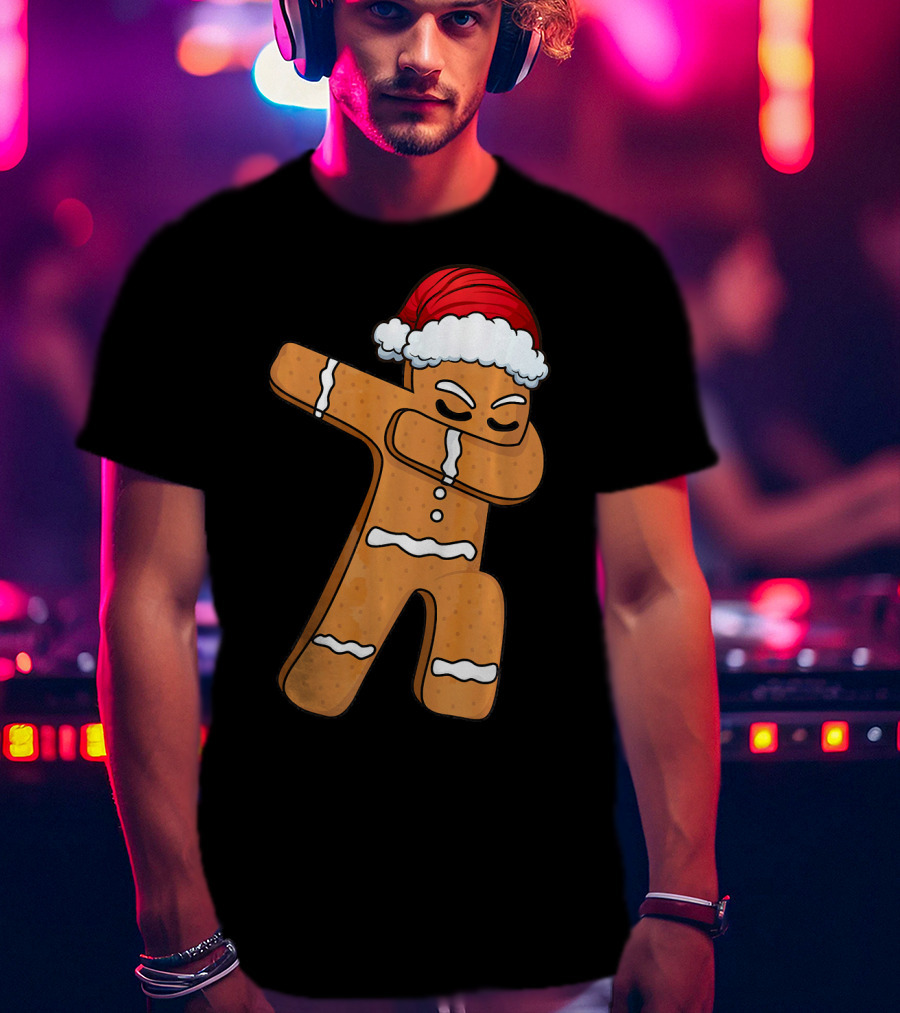 Dabbing Gingerbread Man With Santa Hat Holiday Fun T-Shirt