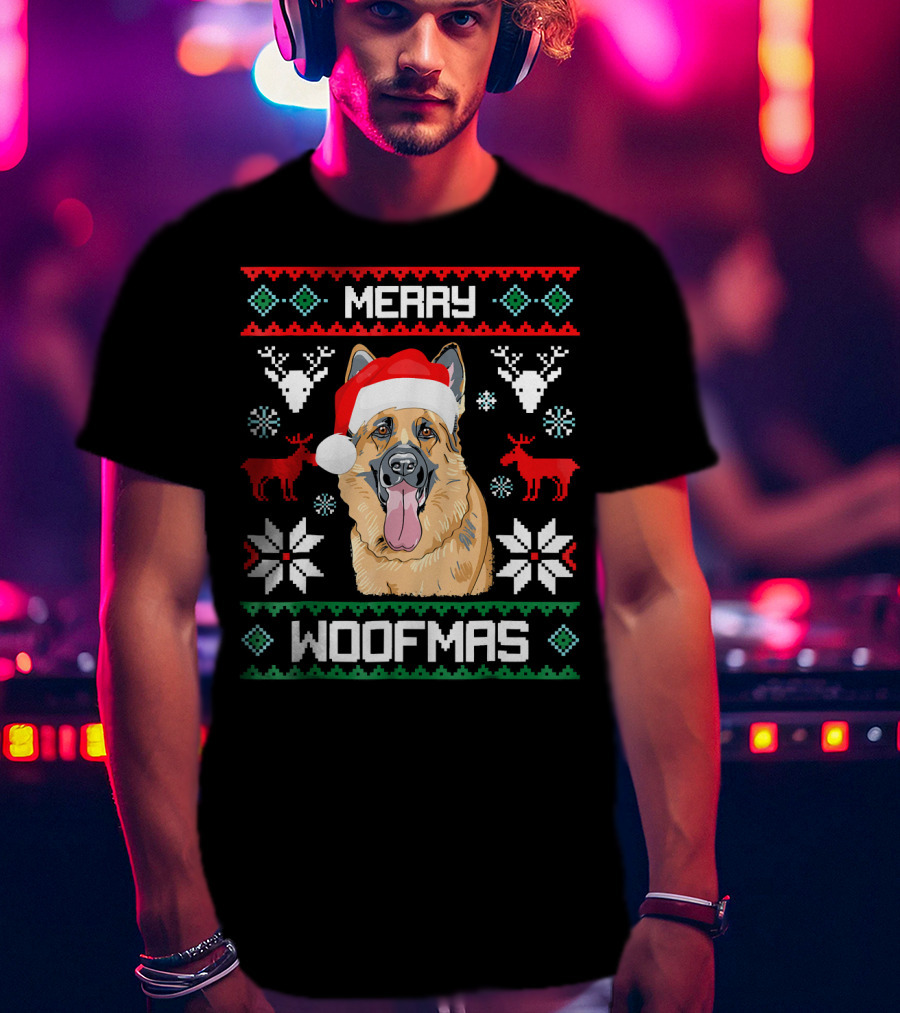 Merry Woofmas German Shepherd Santa Hat Christmas Reindeer Snowflakes T-Shirt