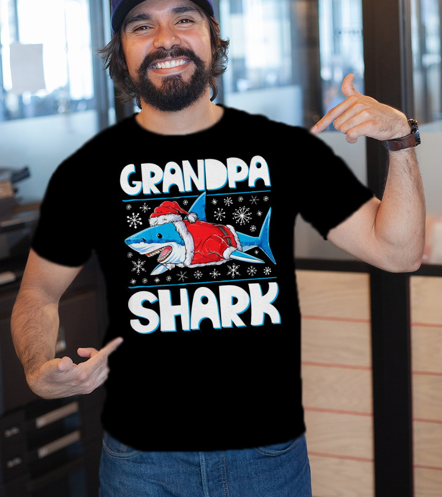 Grandpa Shark In Santa Hat With Snowflakes T-Shirt