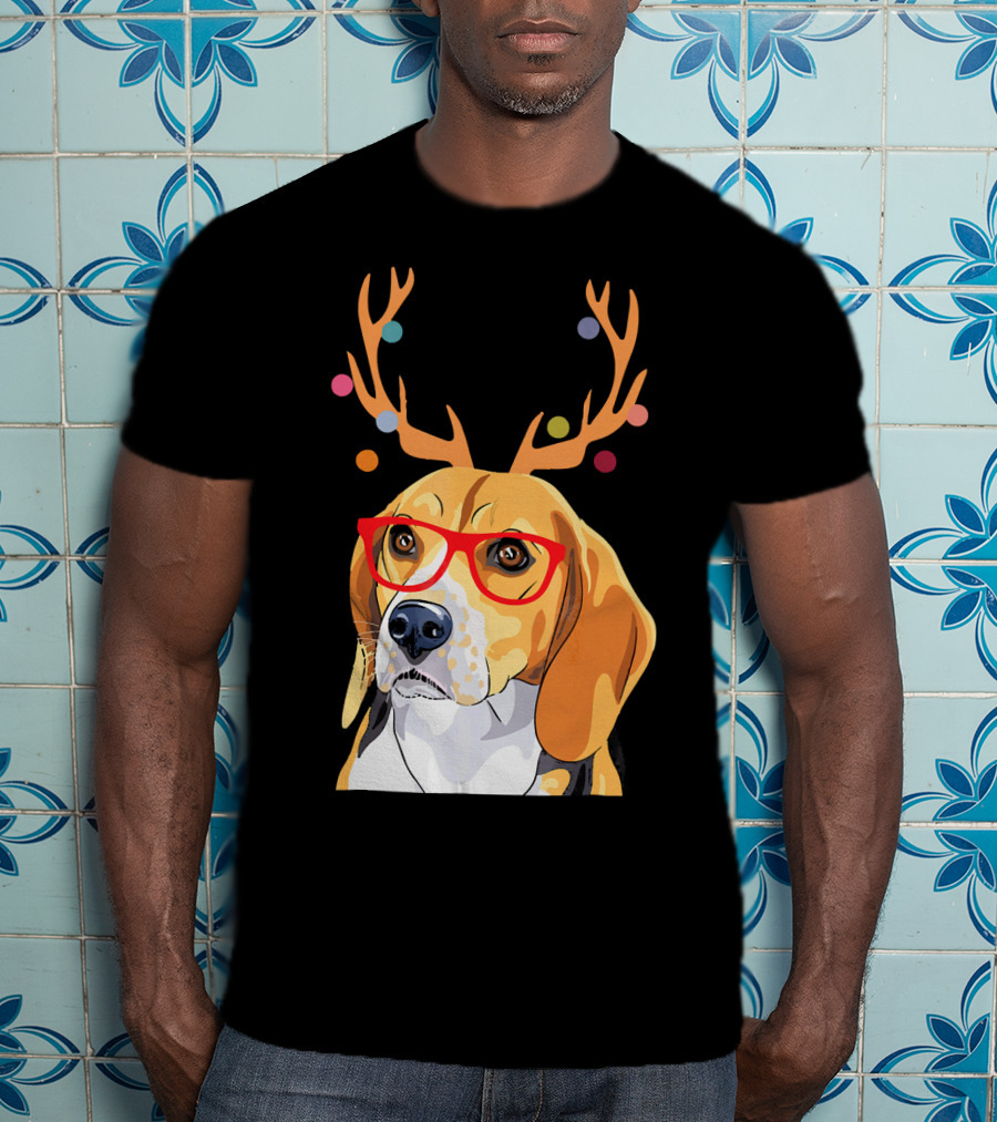 Beagle With Christmas Antlers And Red Glasses T-Shirt