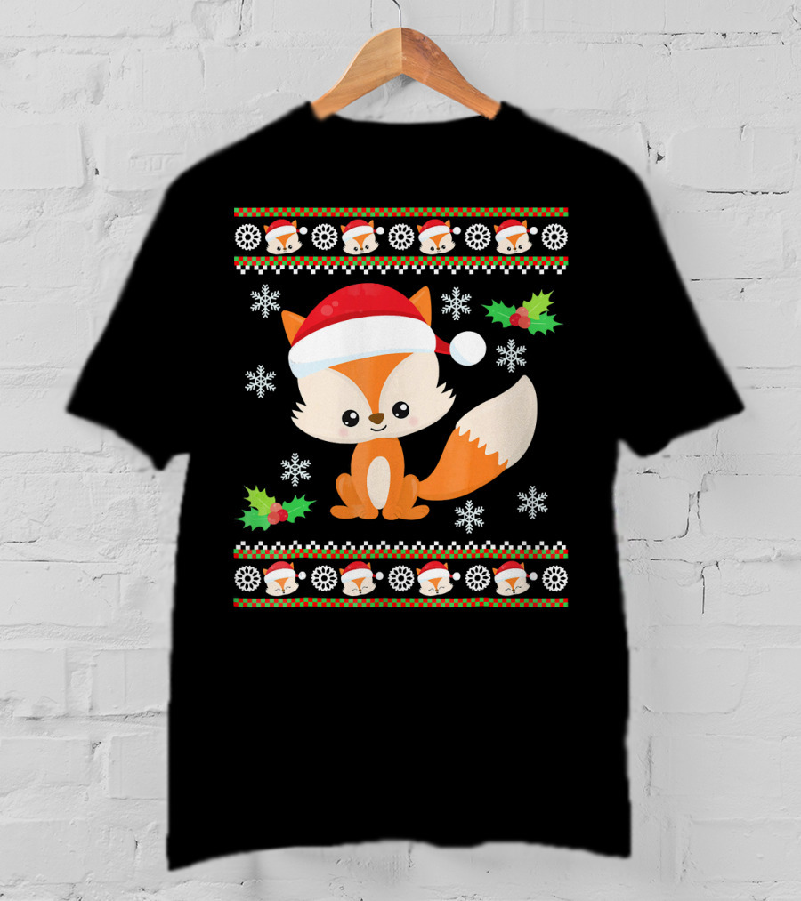 Cute Festive Fox With Santa Hat And Snowflakes T-Shirt