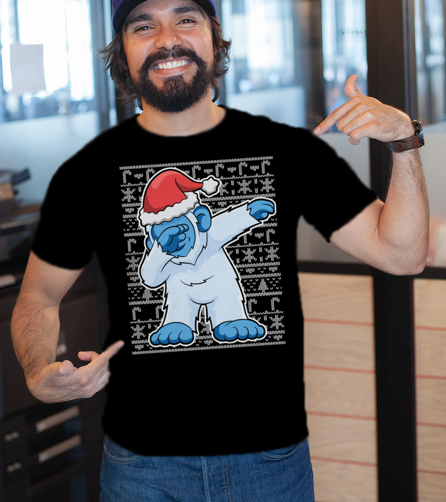 Christmas Abominable Snowman Bigfoot Dabbing Santa Hat T-Shirt