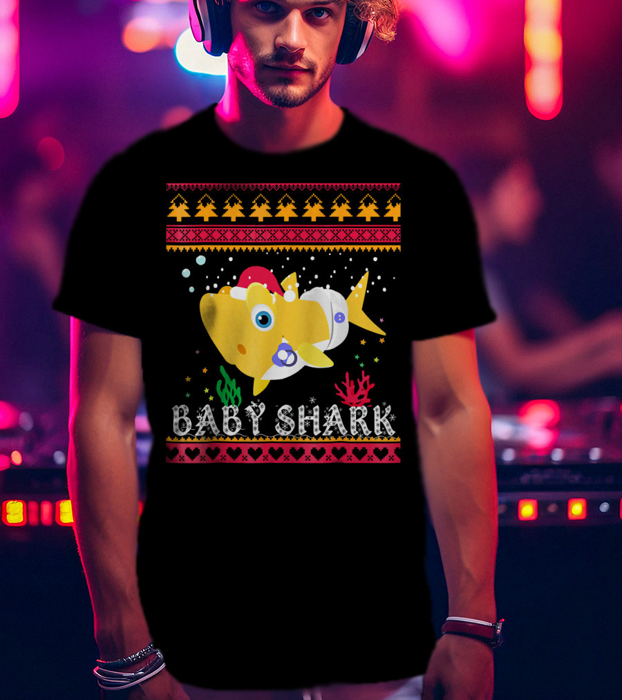 Baby Shark Santa Hat Christmas T-Shirt