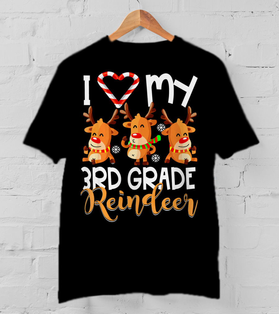 I Love My 3rd Grade Reindeer Christmas Design With Candy Cane Heart And Cute Reindeer Trio T-Shirt