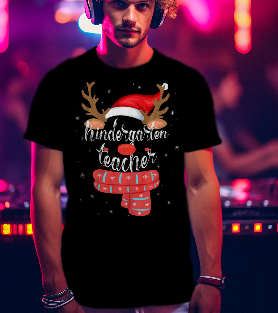 Kindergarten Teacher Reindeer Christmas Squad Matching T-Shirt