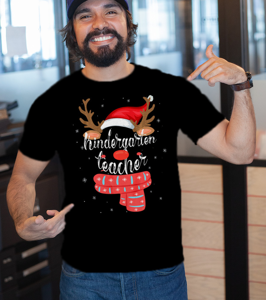 Kindergarten Teacher Reindeer Christmas Squad Matching T-Shirt