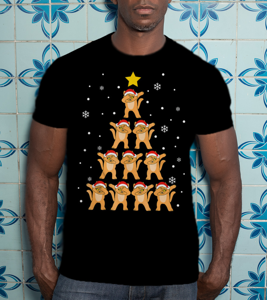 Christmas Tree Dabbing Cats With Santa Hats And Snowflakes T-Shirt