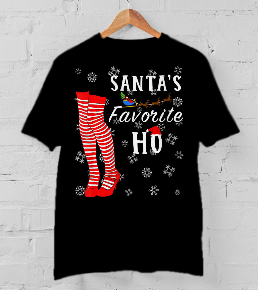 Santa's Favorite Ho Red Striped Stockings Snowflakes Sleigh T-Shirt