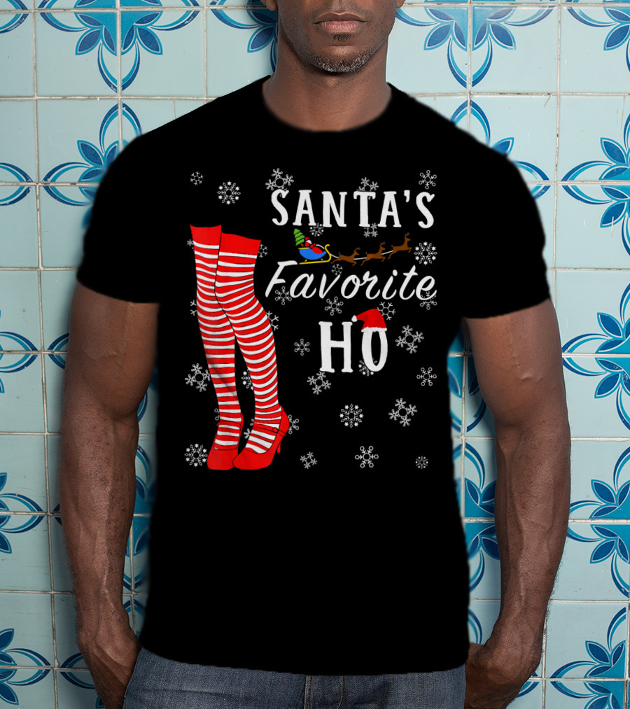 Santa's Favorite Ho Red Striped Stockings Snowflakes Sleigh T-Shirt
