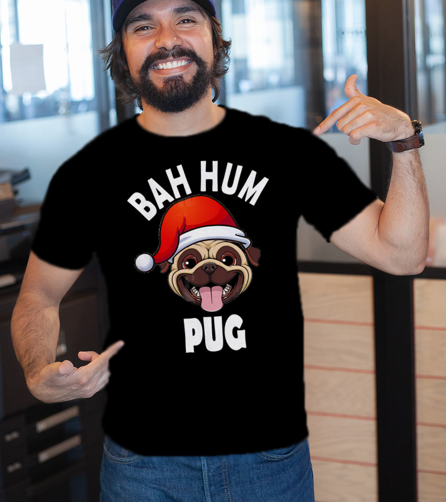 BAH HUM PUG Christmas Pug Lover Santa Hat T-Shirt