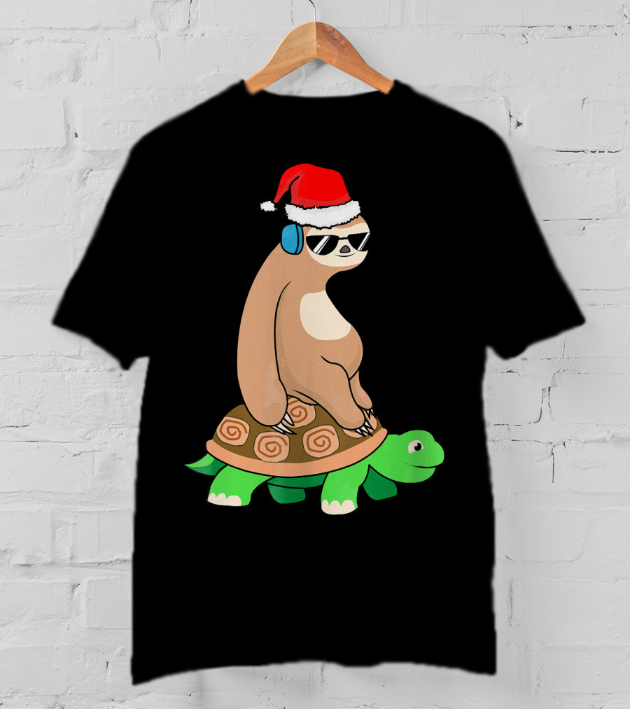 Xmas Sloth Riding Turtle Lazy Sloth Santa Hat Sunglasses T-Shirt