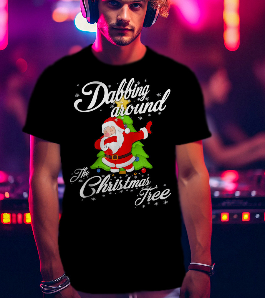 Dabbing Around The Christmas Tree Santa Claus T-Shirt