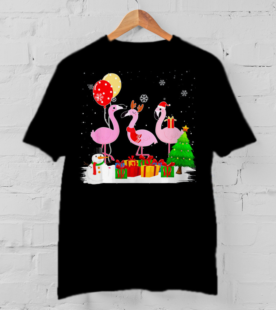 Three Flamingos Xmas Santa With Christmas Tree Presents Snowman Balloons T-Shirt
