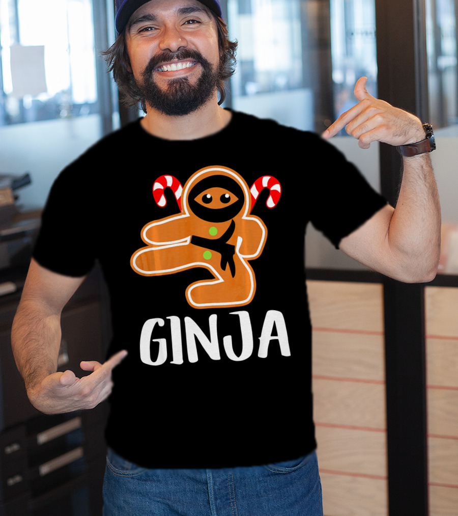 Ginja Ninja Warrior Gingerbread Man With Candy Canes T-Shirt