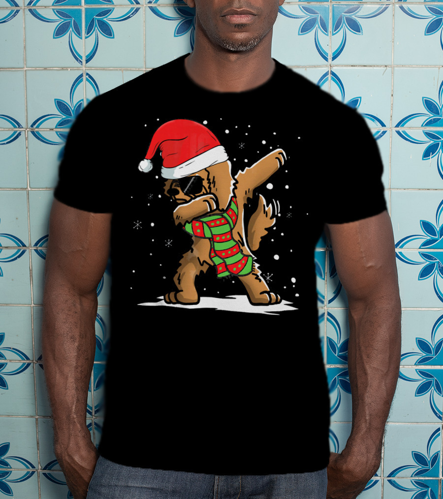 Dabbing Goldendoodle Santa With Red Hat And Christmas Scarf T-Shirt