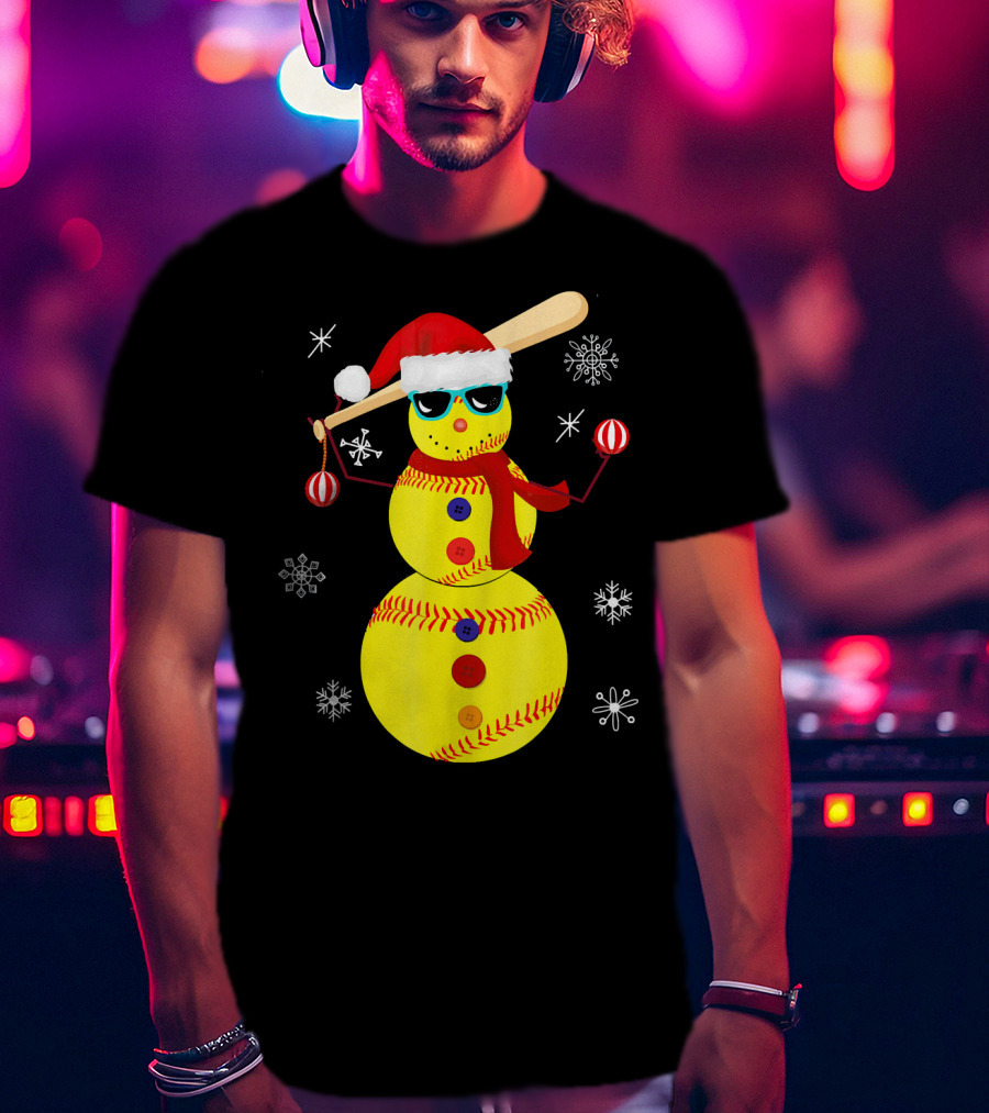 Christmas Softball Snowman With Bat And Santa Hat T-Shirt