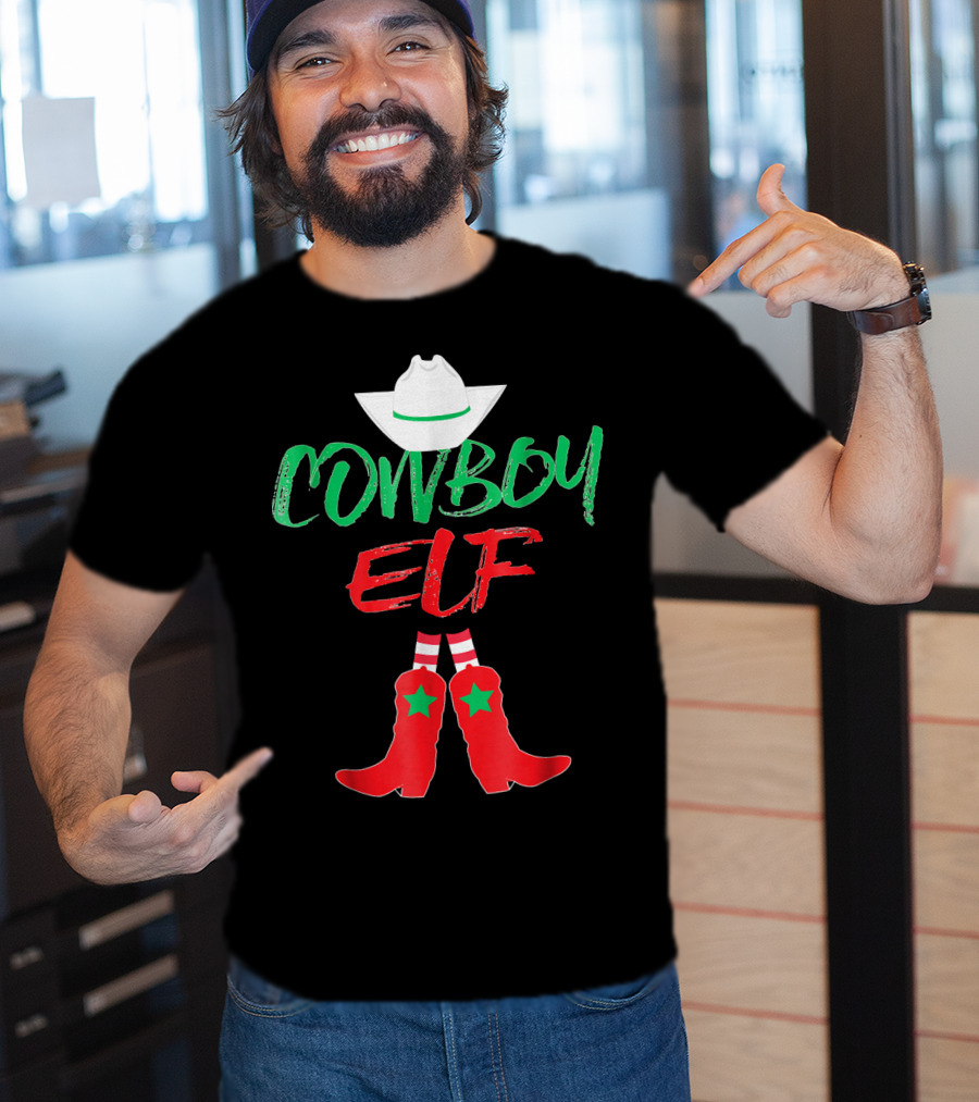 Cowboy Elf Christmas Hat Boots Men's Funny Holiday T-Shirt