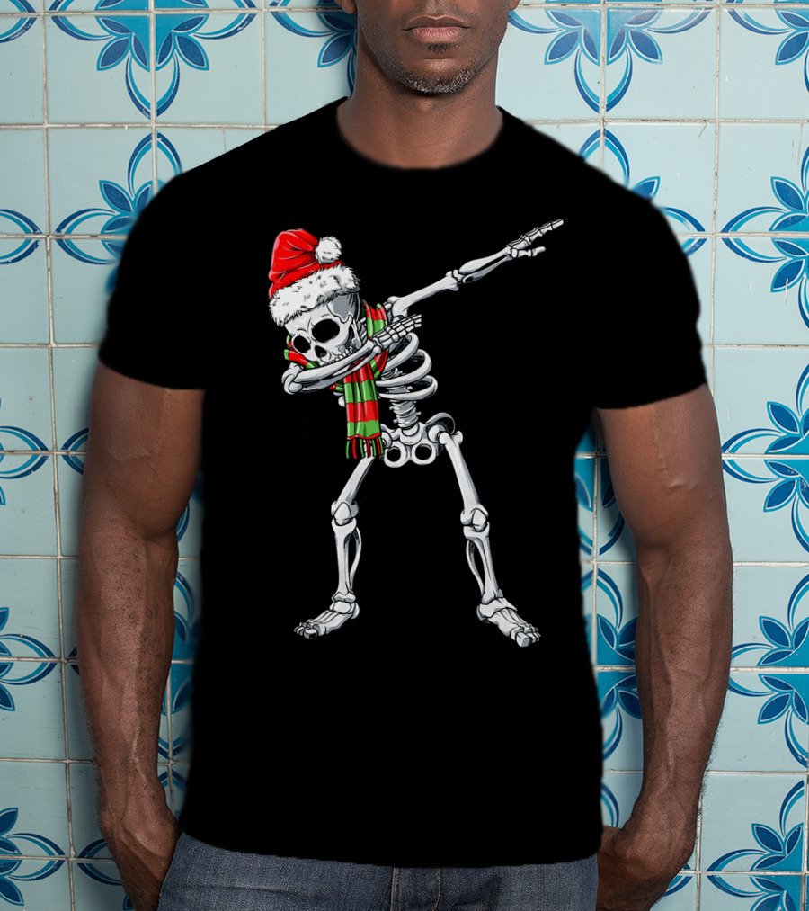 Dabbing Santa Skeleton Christmas Hat And Scarf T-Shirt