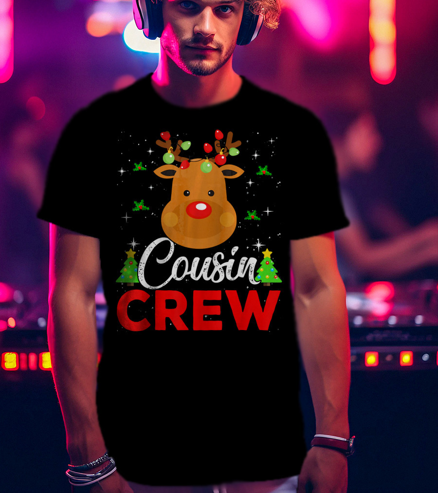 Cousin Crew Funny Reindeer Family Christmas Matching Holiday Trees T-Shirt