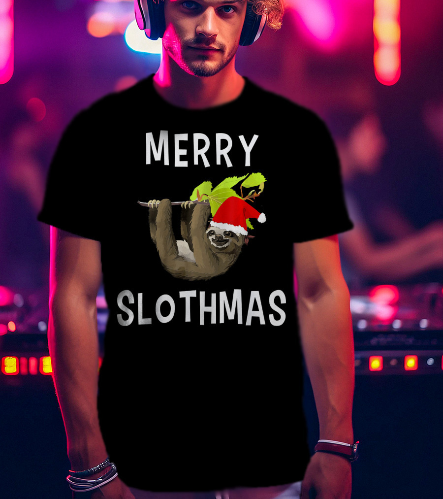 Merry Slothmas Hanging Sloth In Santa Hat With Leaves T-Shirt