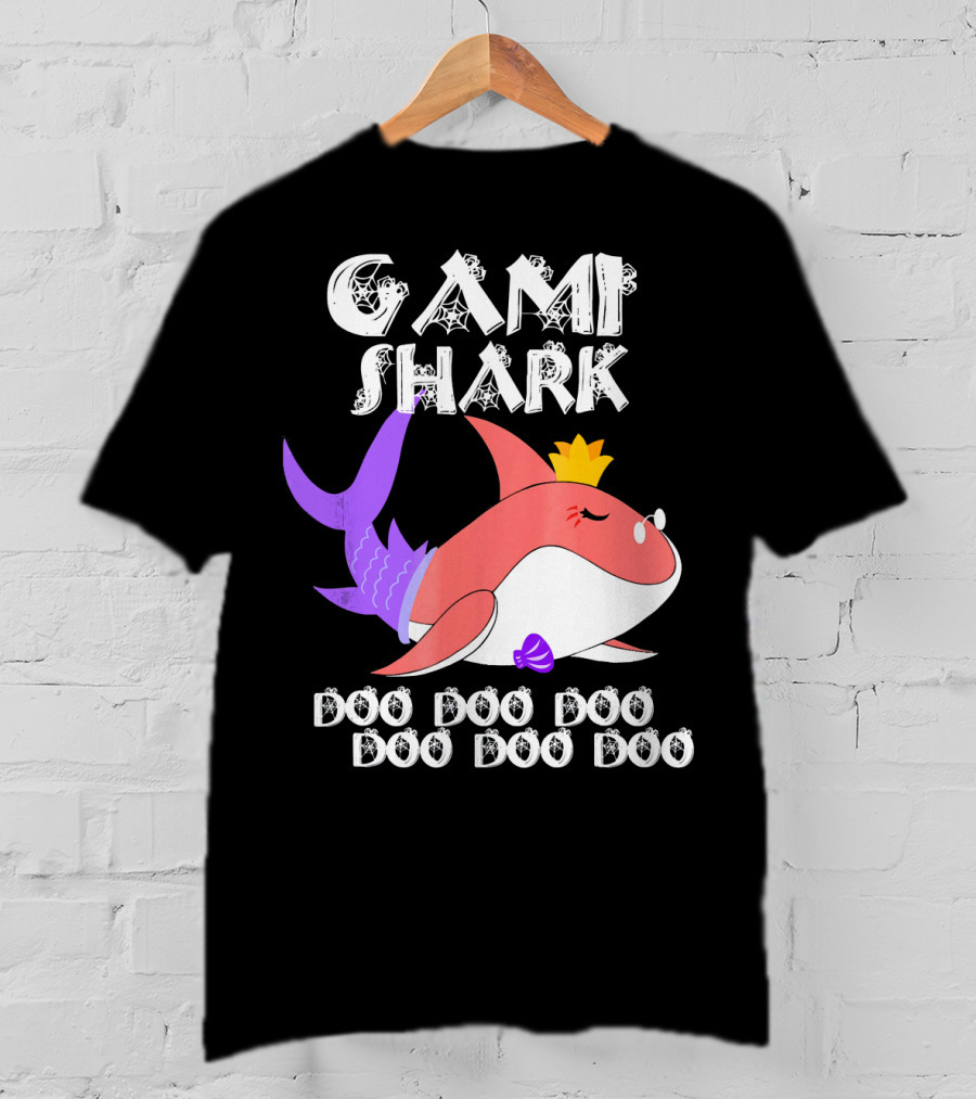 Gami Shark Doo Doo Doo Cute Crowned Shark With Purple Fins T-Shirt