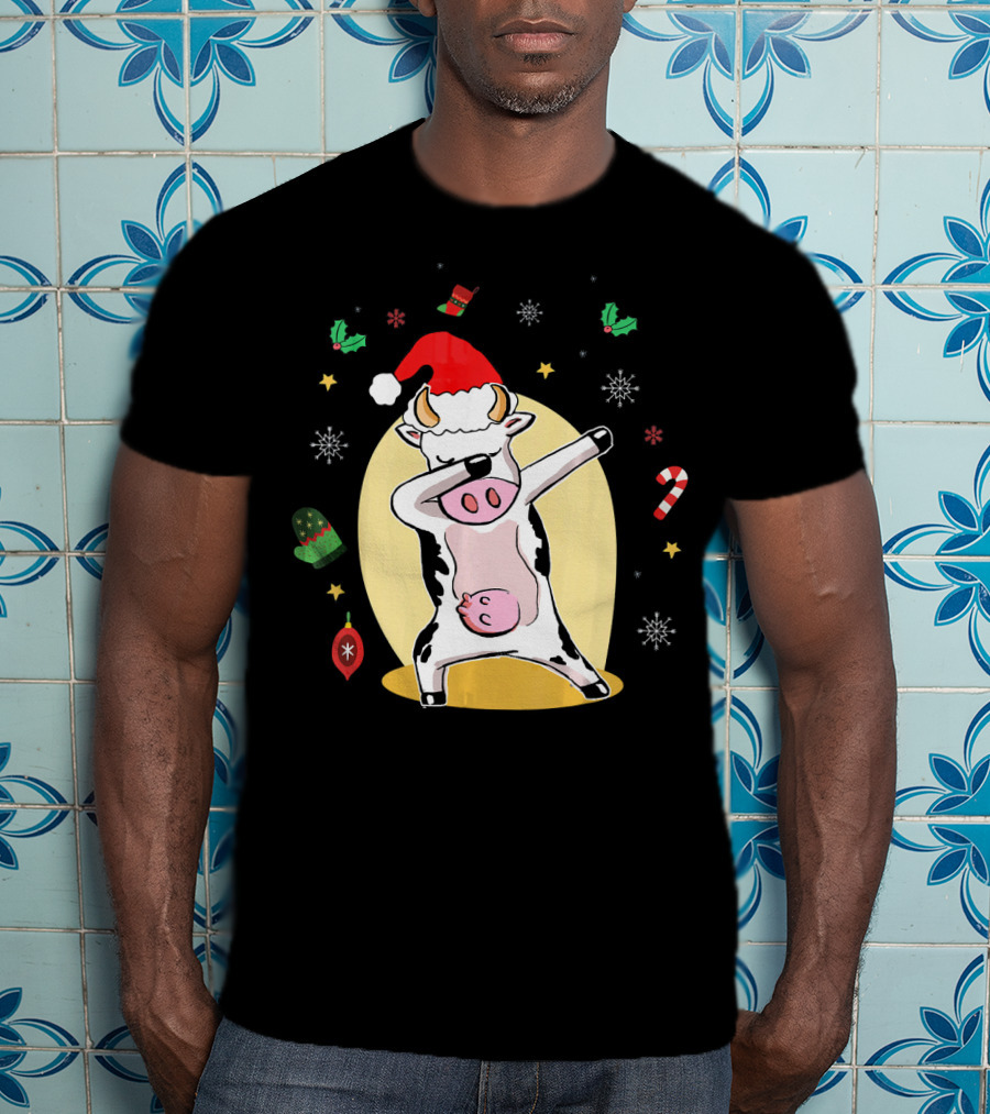 Cute Cow Dabbing Merry Santa Hat Christmas Candy Cane Snowflakes T-Shirt