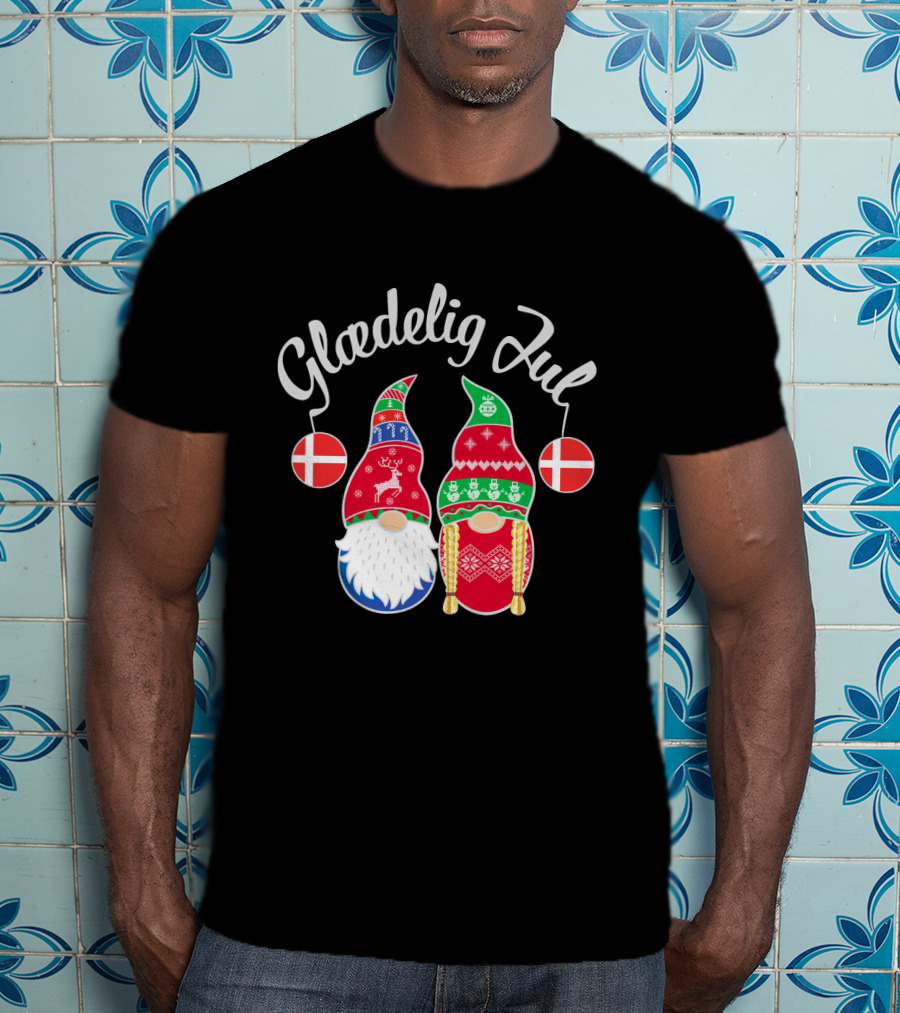 Glaedelig Jul Danish Merry Christmas With Festive Gnomes And Flags T-Shirt