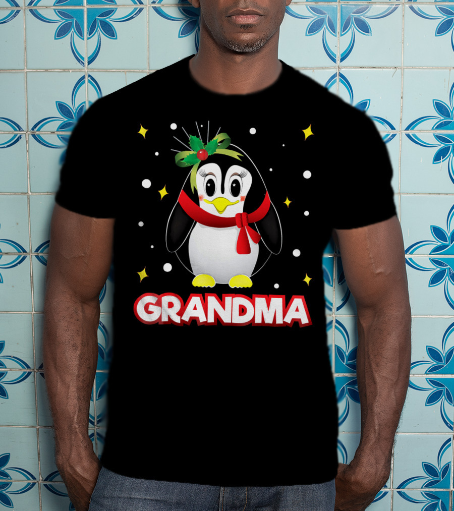 Grandma Penguin Festive Christmas Family T-Shirt