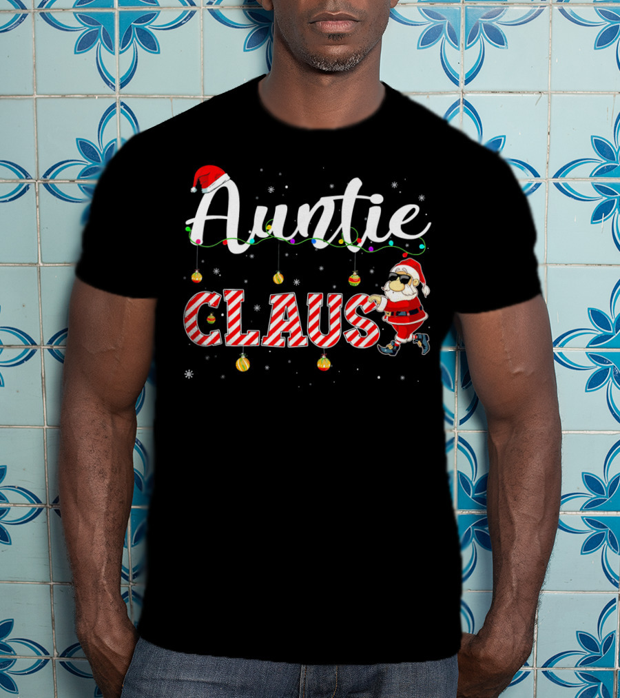 Auntie Claus Cute Christmas Santa Hat Mat T-Shirt