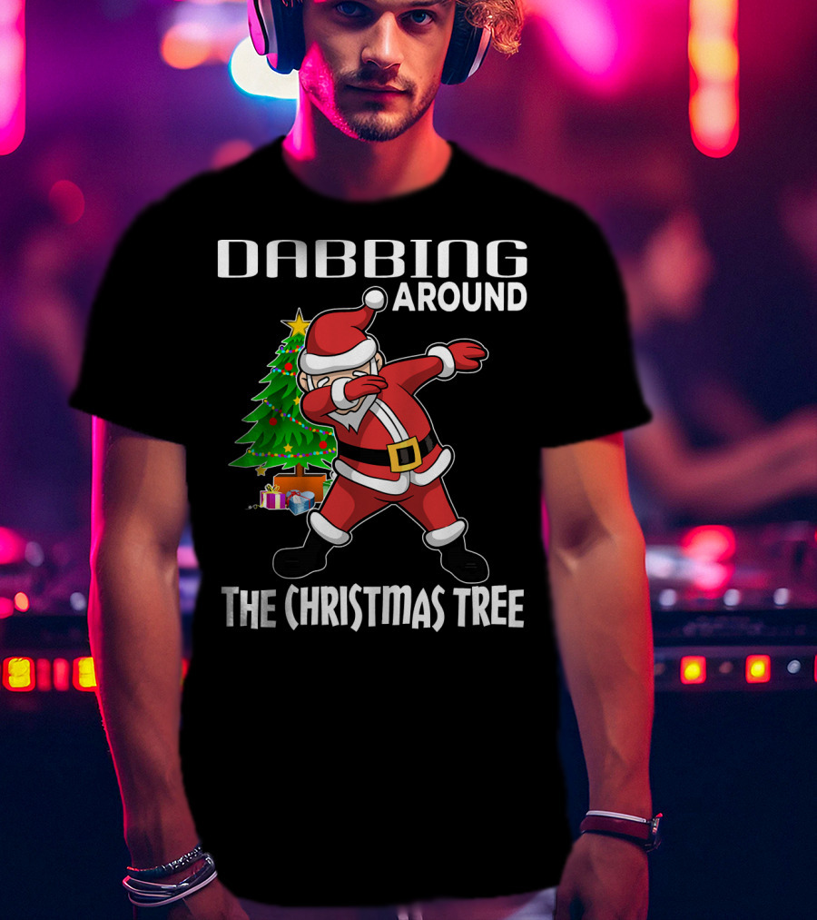 Dabbing Around The Christmas Tree Santa Claus With Presents T-Shirt
