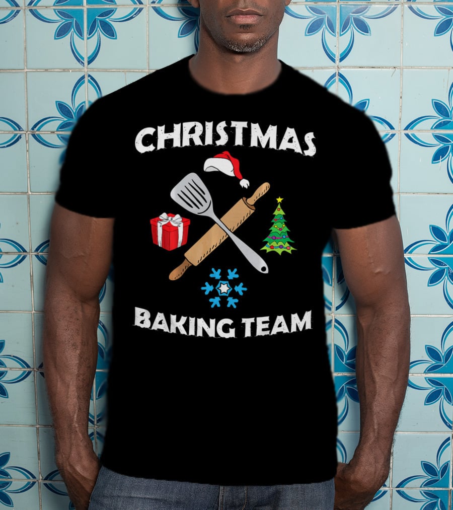 Christmas Baking Team Santa Hat Spatula Rolling Pin Tree Gift Snowflakes T-Shirt