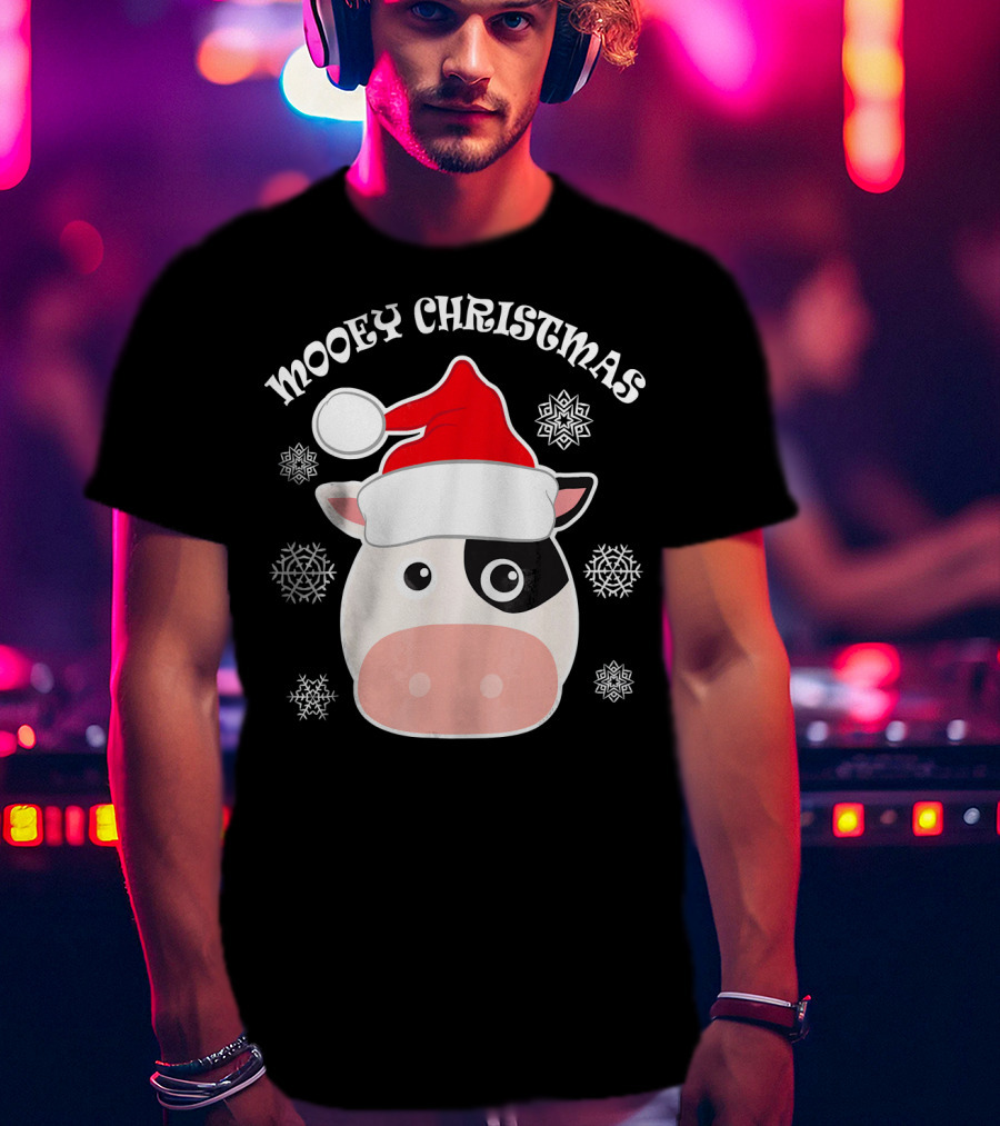 Mooey Christmas Cow Santa Hat Snowflakes T-Shirt