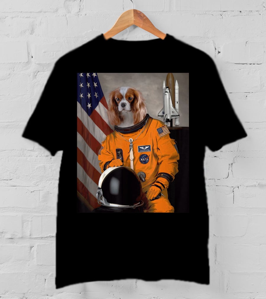 Cavalier King Charles Spaniel NASA Astronaut With American Flag And Space Shuttle T-Shirt