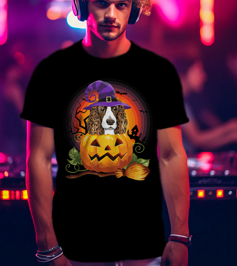 Dog Lover English Cocker Spaniel Witch Pumpkin Halloween Scene T-Shirt