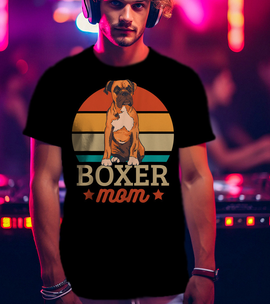 Boxer Mom Retro Sunset Pooch Love T-Shirt
