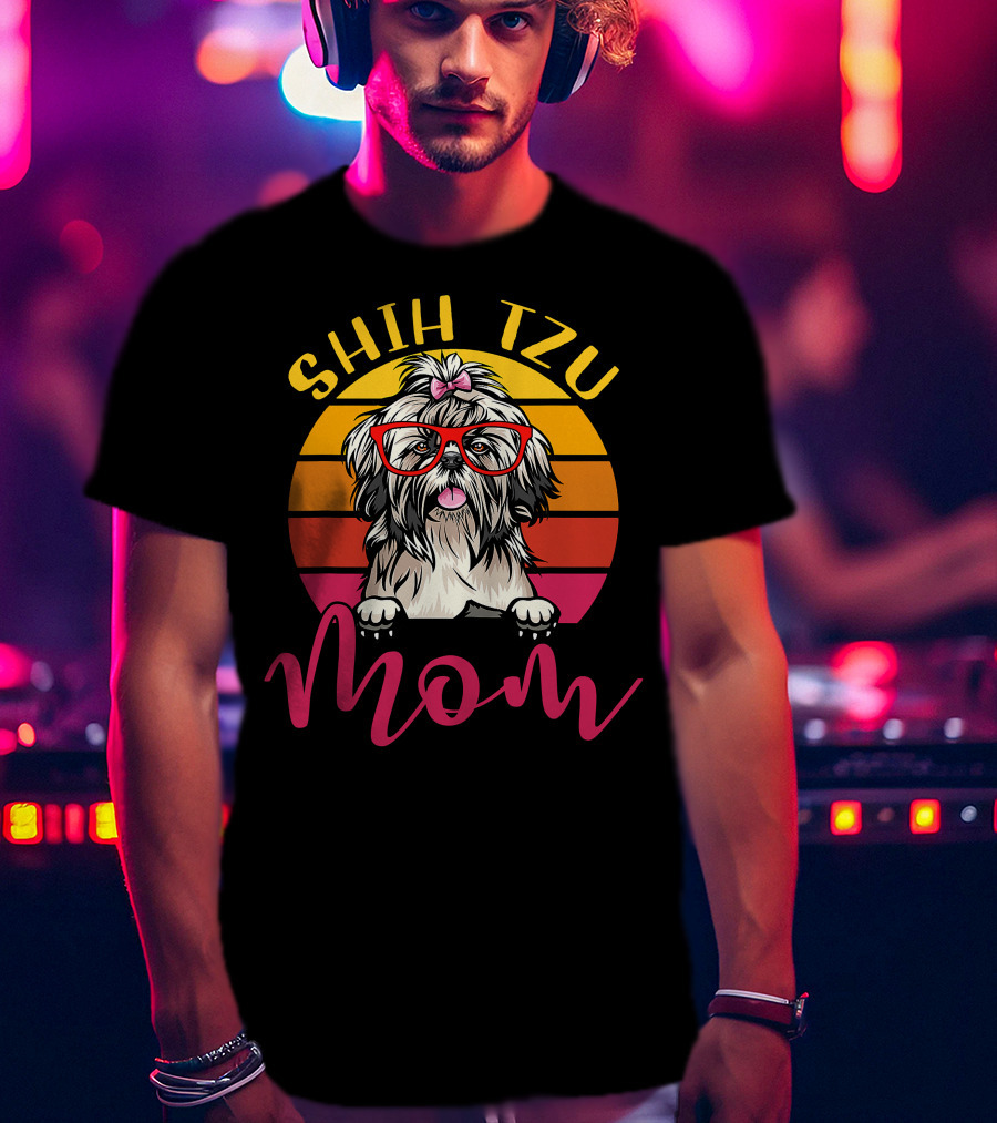 Shih Tzu Mom Retro Vintage Funny Dog Mama Mothers T-Shirt