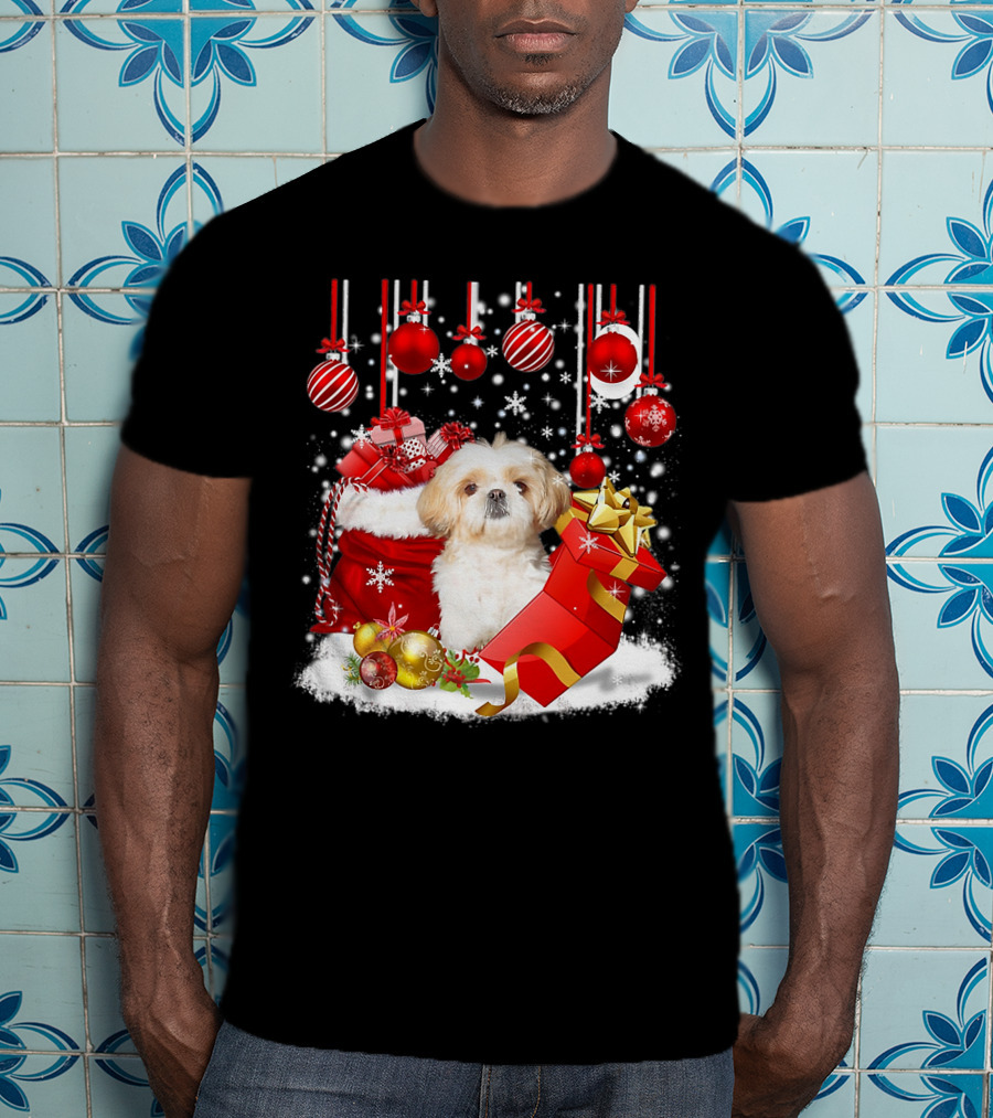 Shih Tzu Christmas Holiday Decorations With Dog And Festive Snow Ornaments T-Shirt